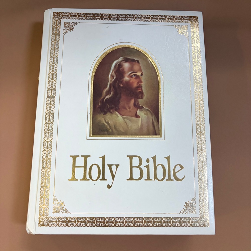 Vintage White 1971 Regency Holy Bible KJV Pictures Red Letter Jesus 700W Gold